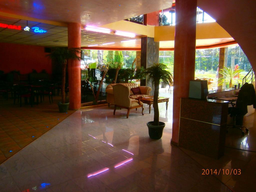 Hotel Cabana Spa & Relax Bar プロヴディフ エクステリア 写真