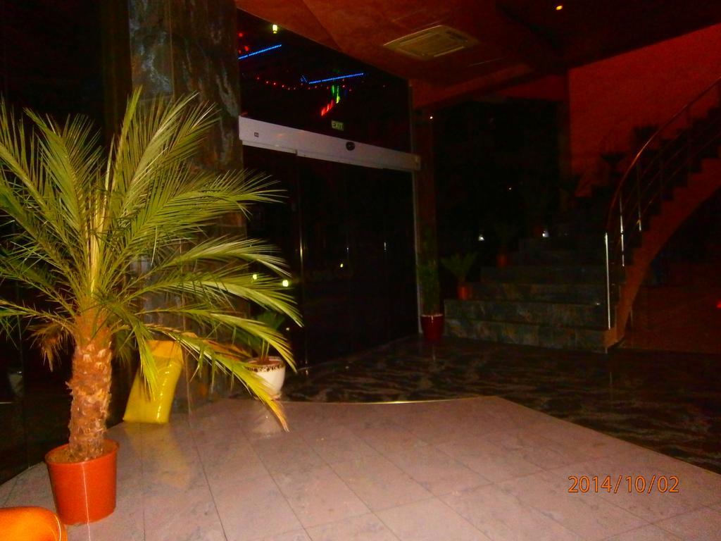 Hotel Cabana Spa & Relax Bar プロヴディフ エクステリア 写真