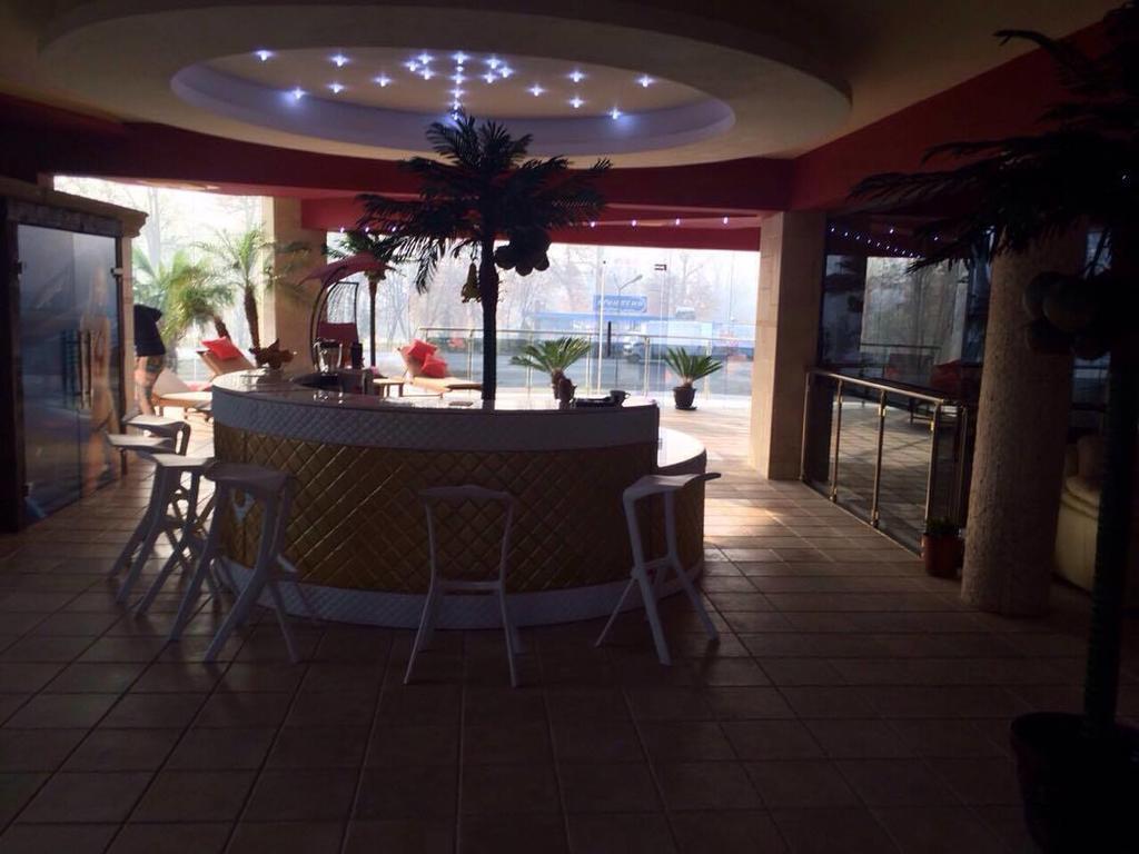 Hotel Cabana Spa & Relax Bar プロヴディフ エクステリア 写真