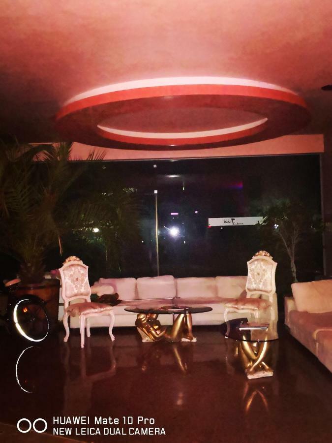 Hotel Cabana Spa & Relax Bar プロヴディフ エクステリア 写真